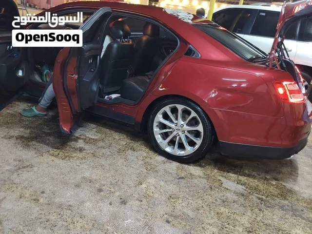 Used Ford Taurus in Al Batinah