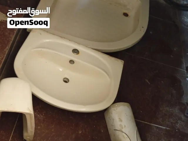 مغاسل عدد 2 و شاور عدد1