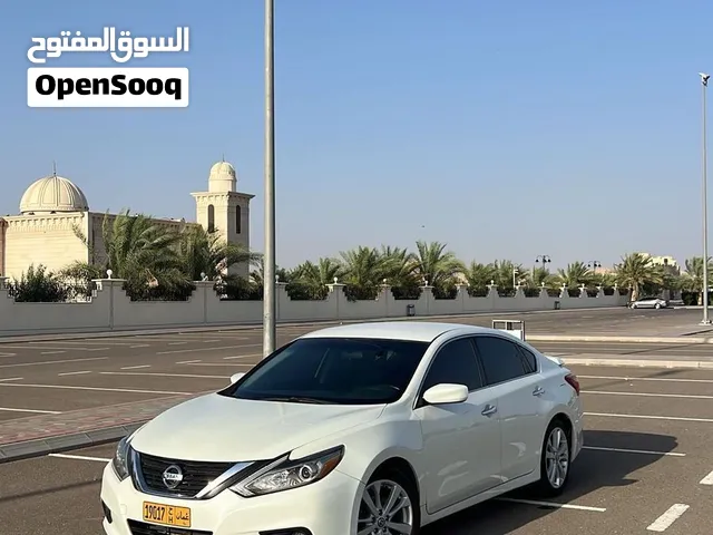 Used Nissan Altima in Buraimi