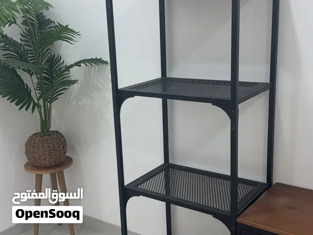 ميز تلفزيون مستخدم قليل