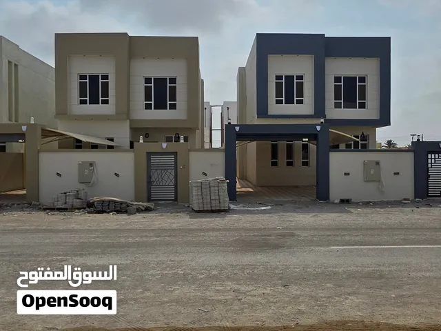 فيلل في الصومحان الجنوبيه بجنب الحي التجاري