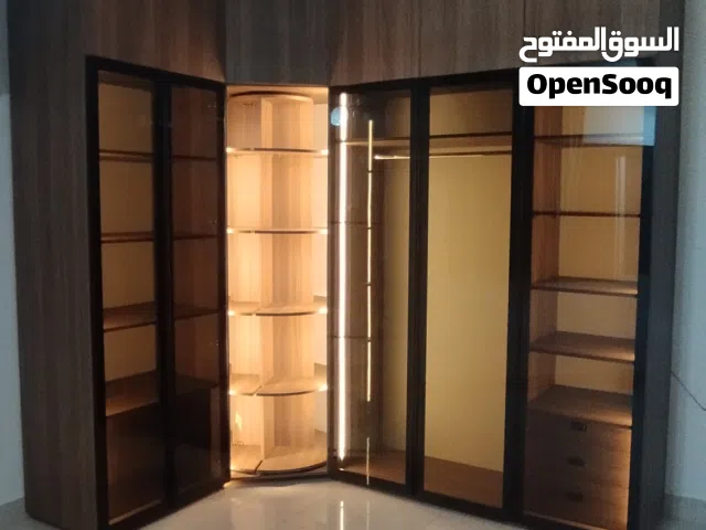 نستخدم افضل المواد والأعلى جودة دريسنج روم كبتات طاولات شاشة خزائن حائط مطابخ