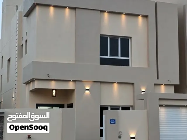 فرصة لا تفوت فيلا راقية للبيع في العامرات مدينة النهضة 11-1 مساحة البناء 360م2 و 5 غرف نوم