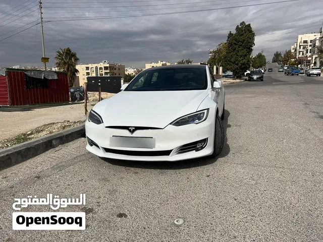 تسلا موديل S موديل 2017 P100D اعلى تصنيف من فئتها بحاله ممتازه فحص كامل