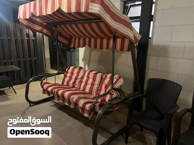 مرجوحة نظيفة خارجية
