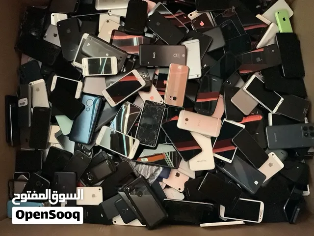We buy broken- old smashed mobile phones, tablet/ smartphones, mobile phone motherboards,