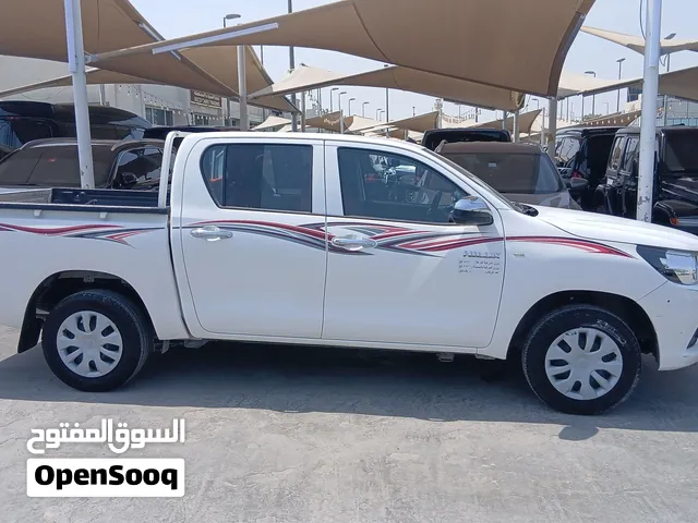 تويوتا هيلوكس 2022 خليجي سنغل دبل كابين بحاله ممتازه Toyota HILUX 2022 GCC Single double cabin