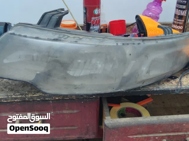 صب وصيانة فوانيس السيارات