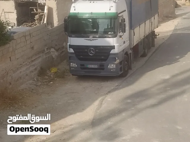 شاحنة مرسيدس بنز 2009 مستعملة لنقل فحص كامل وفل طقم كوشوك البضائع في حالة جيدة