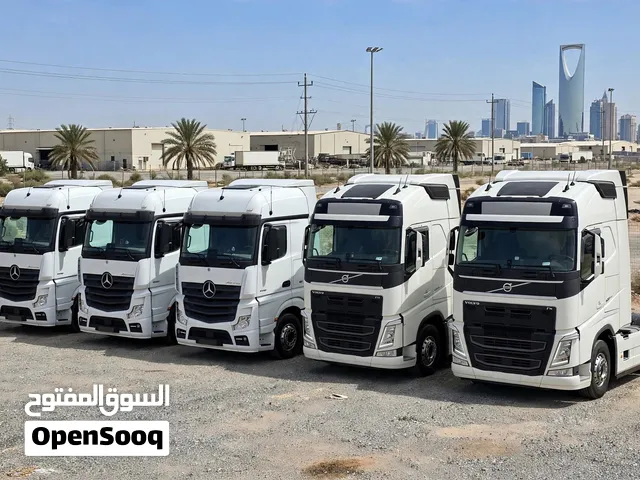 للبيع راس تريلا فولفو FH16 الموديل: 2024 الحالة: نظافة كرت - بودي وكالة - على الشرط القير: اوتوماتيك