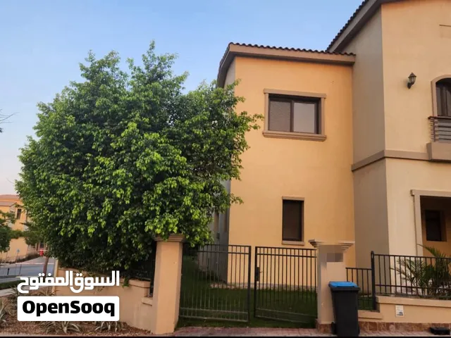 توين هاوس بكمبوند اب تاون كايرو