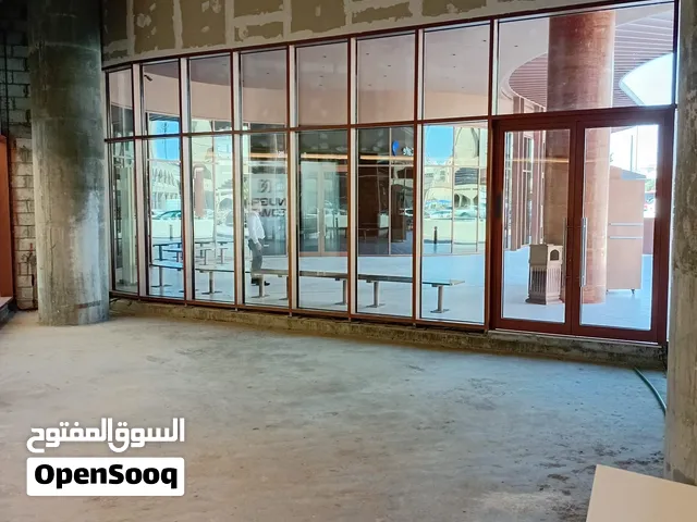 دور تجاري للايجار بالسالمية بالدور الاول مساحة 520 متر مربع ايجارة 5000 دك لا يصلح لمطابخ مركزية ولا