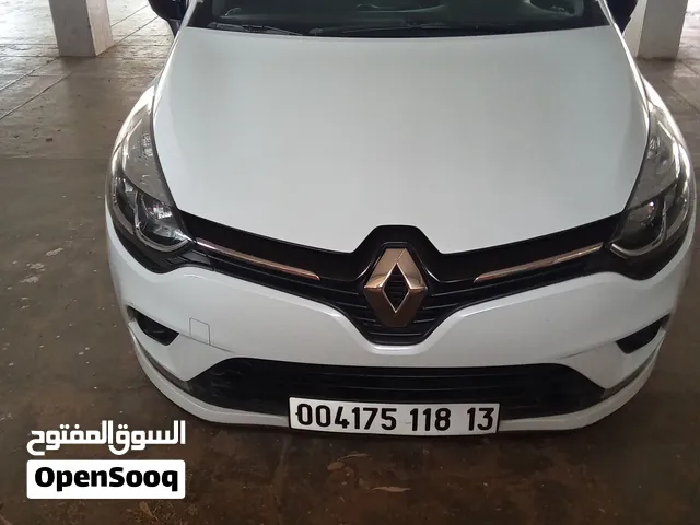 Clio 4 2018 essance