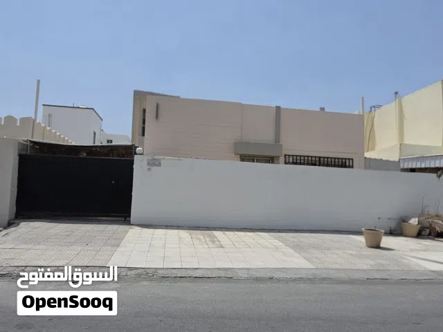 بيت في العامرات الثانية