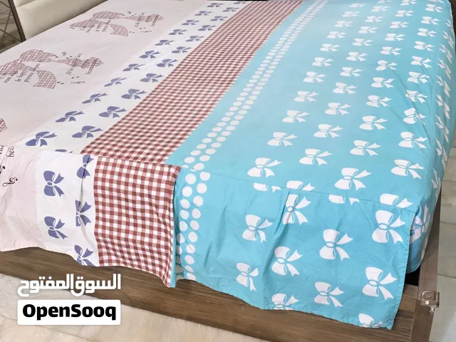 سرير نفرين خشب تركي ثقيل مع دوشك طبي ضغط عالي