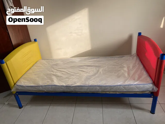 سكن بنات غرفة ماستر لمشاركة سكن لدى عائلة اثنين بنت فقط داخل الغرفة