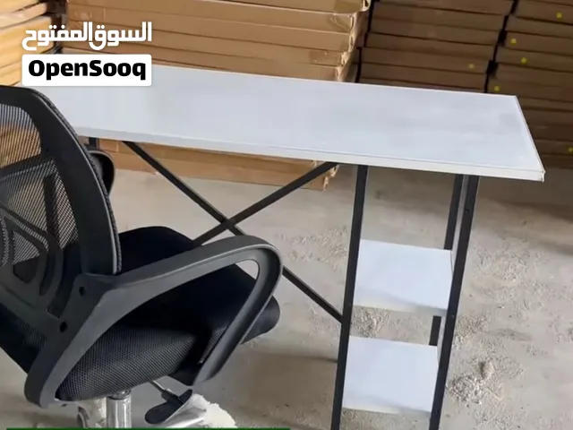 ميز ، كرسي