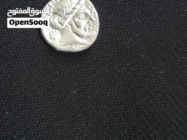 عملات فضية نادرة ذات قيمة تاريخية كبيرة