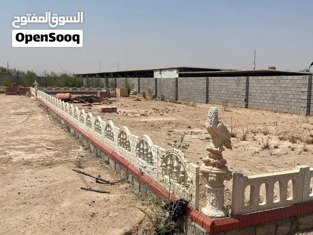 دونم للبيع مقابل البترو التفاصيل في الوصف