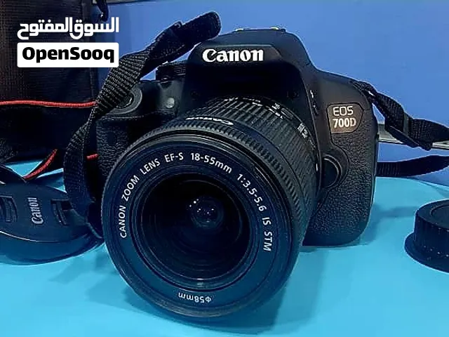 كامرا كانون حديثة 700D احترافية مع توابعها الوكاله شاحن +عدسة 55_18 جديده عرطه شترها 1200صناعه يابان