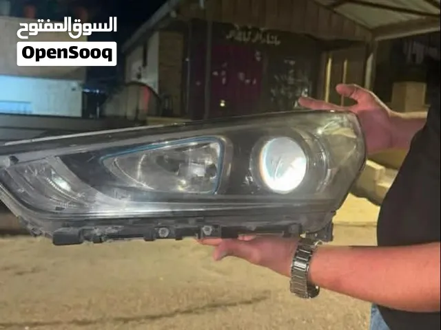اضويه اماميه يمين وشمال ايونك اصلي ومعها هديه الفريم الي بالصور بسعر جميل جدا