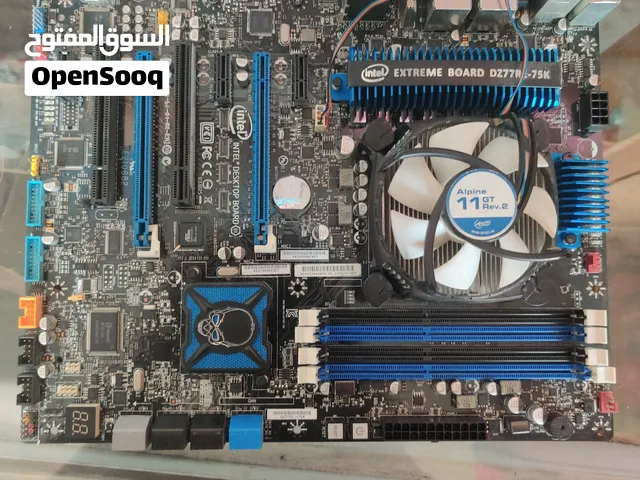لوحة أم ومعالج  (Intel Core i7 + Intel Extreme)