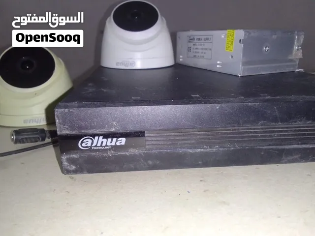 كاميرات مراقبه بحاله ممتازة 4 مخارج