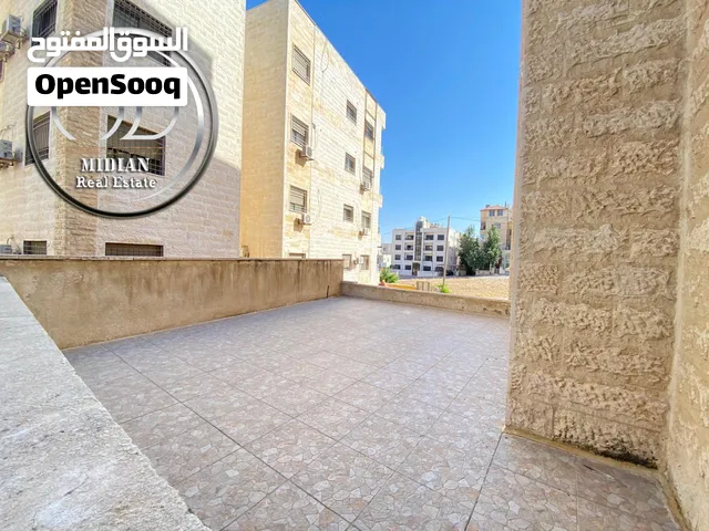 شقق شبه ارضي جديدة للبيع الدوار السابع مساحات 135م & 145م مع تراسات و حدائق بأسعار مميزة جداً