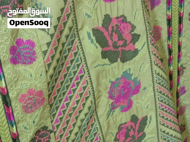 ثوب تطريز فلسطيني  ثوب تطريز فلسطيني للحنه و المناسبات قياس M  استخدام مره 1