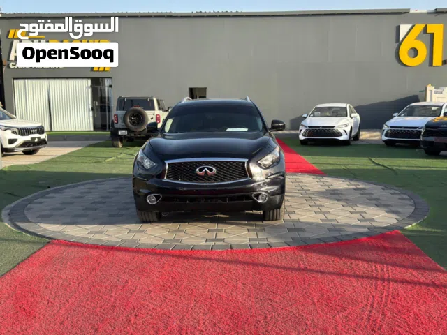 انفينتي QX70