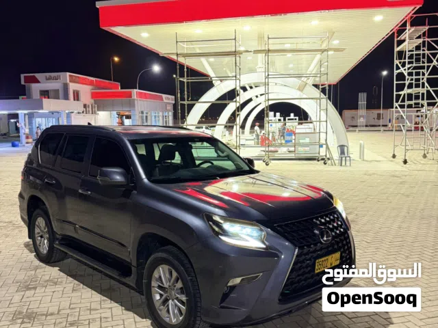 لكزس GX 460 موديل 2018  فخامة وقوة V8   نظيفة جدًا  صيانة منتظمة