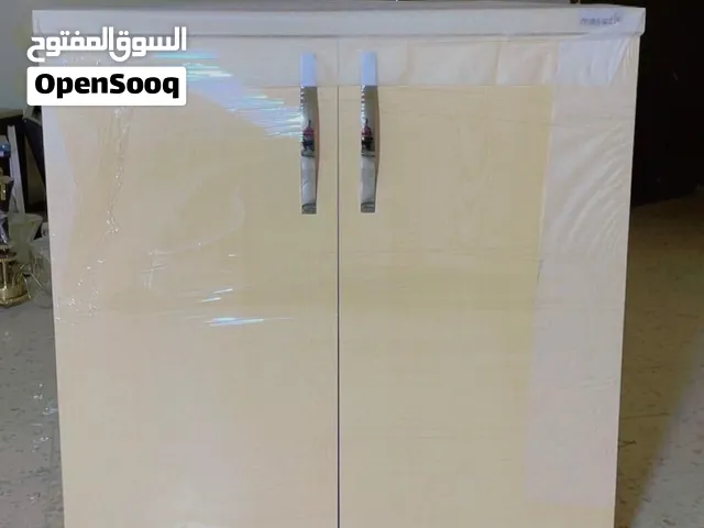 خزانة / كابينت مكتبي فاخر ماركة Masachi بحالة الوكالة
