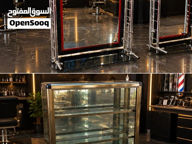 ميز حلاقة +فاترينا