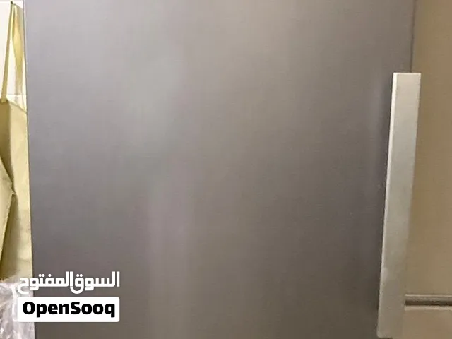 للبيع فريزر عمودي