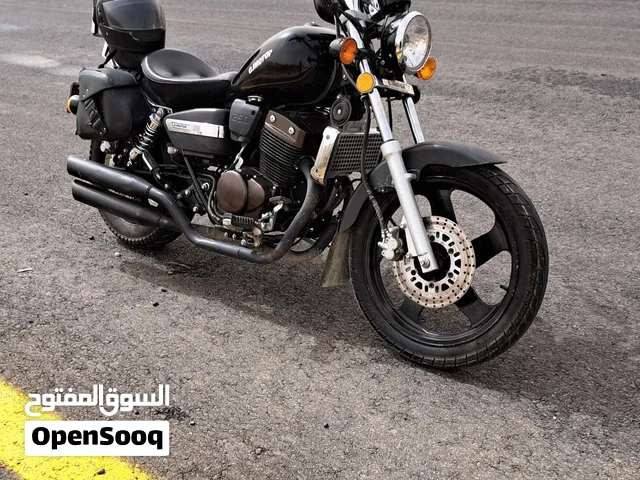 دراجة qj250 كلاسيك من الوحش الصيني بحالة الوكالة وماشيه اقل من 2000 كيلو