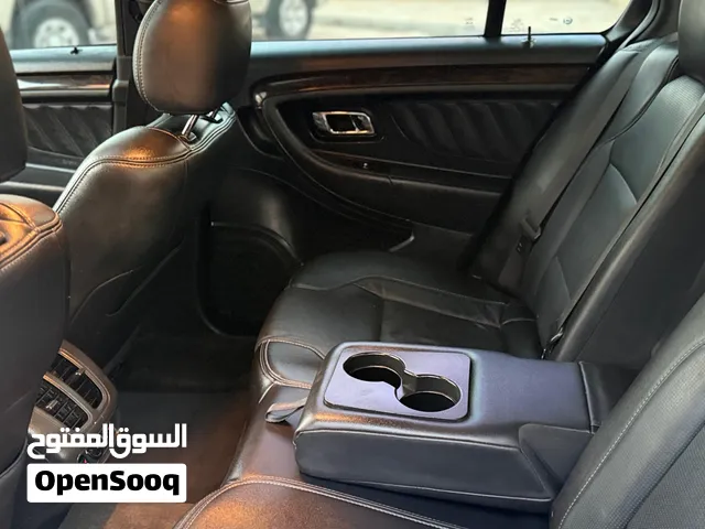 Used Ford Taurus in Al Dakhiliya