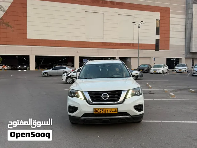 للبيع نيسان باثفاندر 2020 خليجي وكالة عمان بحالة ممتازة وسيرفس وكالة بالكامل  GCC Oman Car