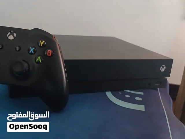 للبيع: Xbox One X + ستيرنج PXN V9