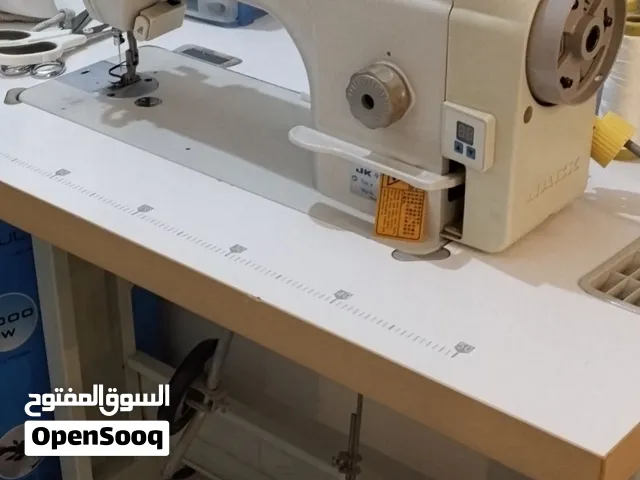 مكنة خياطة جاك نظيفة استعمال خفيف جدا