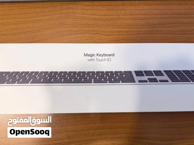 Magic Keyboard with Touch ID with Apple Silicon
