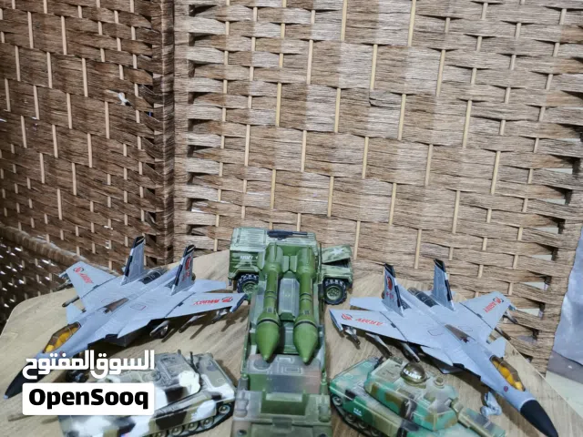 مجموعة عسكرية حديد اصلية