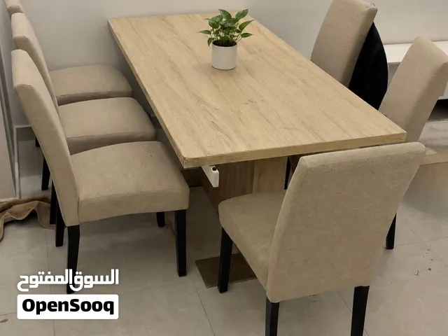 سفرة كبيرة مع 6 كراسي