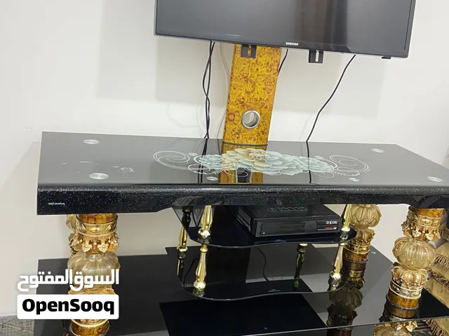 تلفزيون وميز تلفزيون نوع الشاشه سامسونج حجم الشاشه 32