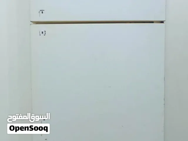 ثلاجة مستعملة للبيع