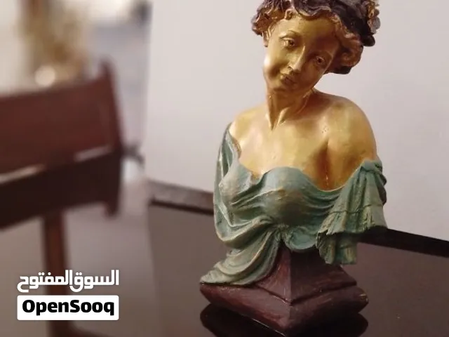 Klasik Roma Kadını Büstü – El Boyaması Gold ve Vintage Patina Detaylı Dekoratif Polyester Heykel 30