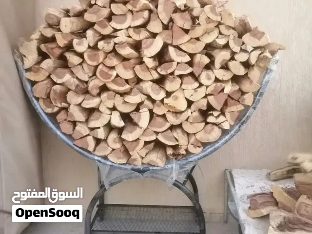 عمال تقطيع وتشليخ الحطب قص اشجار قص النخيل