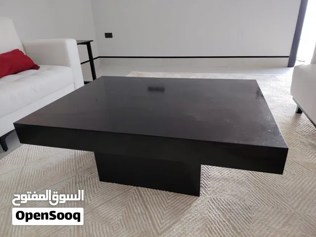 طاولة قهوة وسط