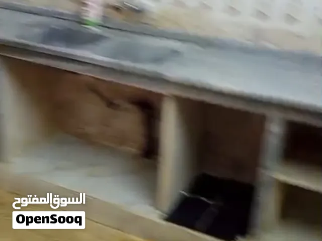 بيت جميل ومشمس والرجاء الالتزام بالاجار اهم شيء لل استفسار على الرقم التالي