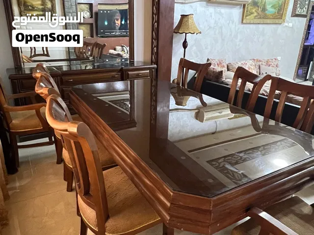 طاولة سفرة 8 كراسي و توابعها