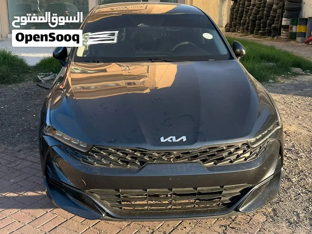 كيا k5بحالةً ممتازة